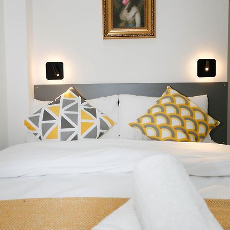 New Luxury Apartments In Central London Next To Shops, Cafes, Bars & Metro Dış mekan fotoğraf