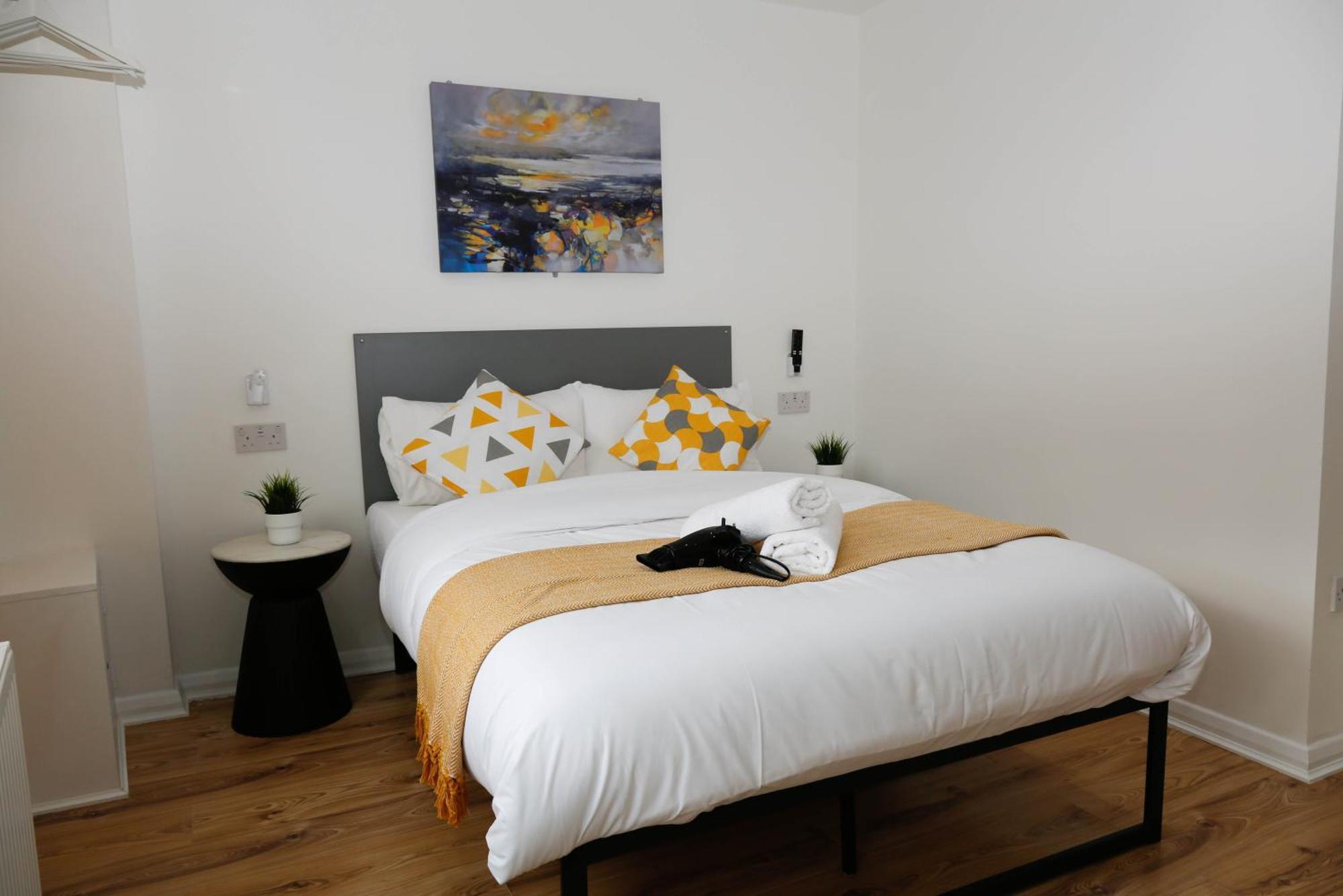 New Luxury Apartments In Central London Next To Shops, Cafes, Bars & Metro Dış mekan fotoğraf