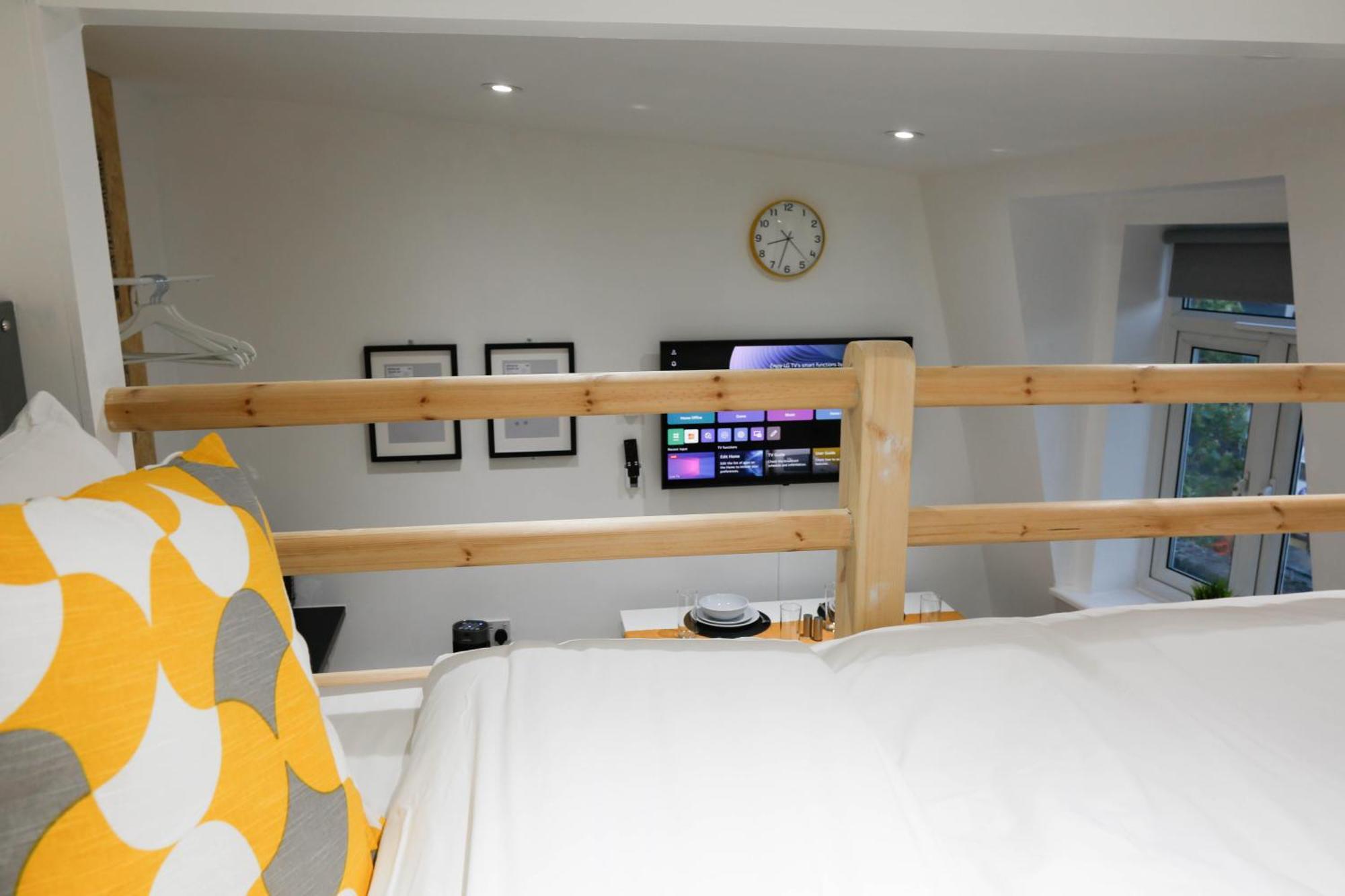 New Luxury Apartments In Central London Next To Shops, Cafes, Bars & Metro Dış mekan fotoğraf