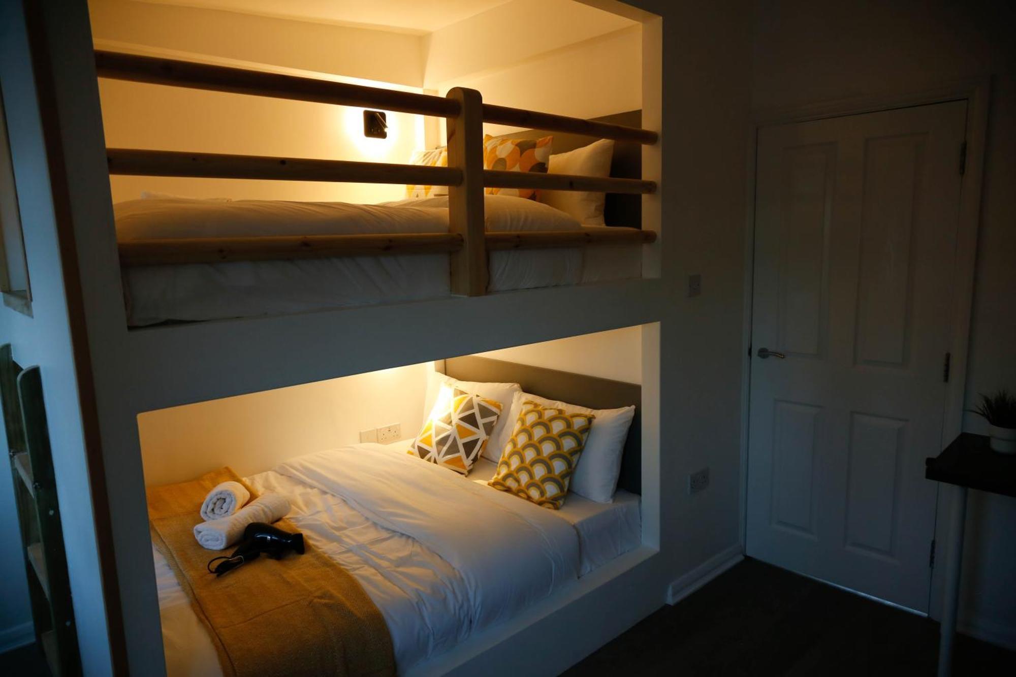 New Luxury Apartments In Central London Next To Shops, Cafes, Bars & Metro Dış mekan fotoğraf