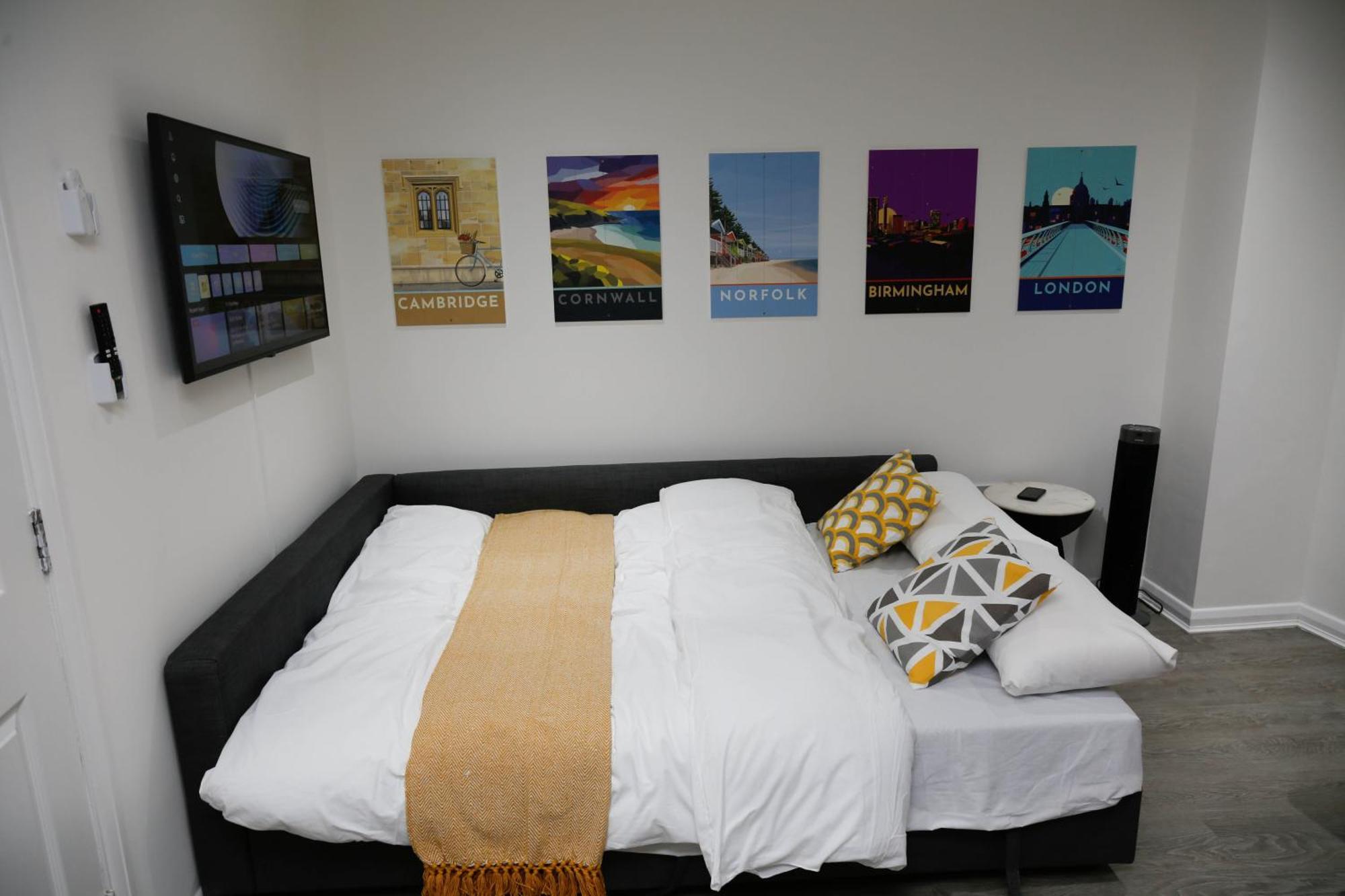 New Luxury Apartments In Central London Next To Shops, Cafes, Bars & Metro Dış mekan fotoğraf