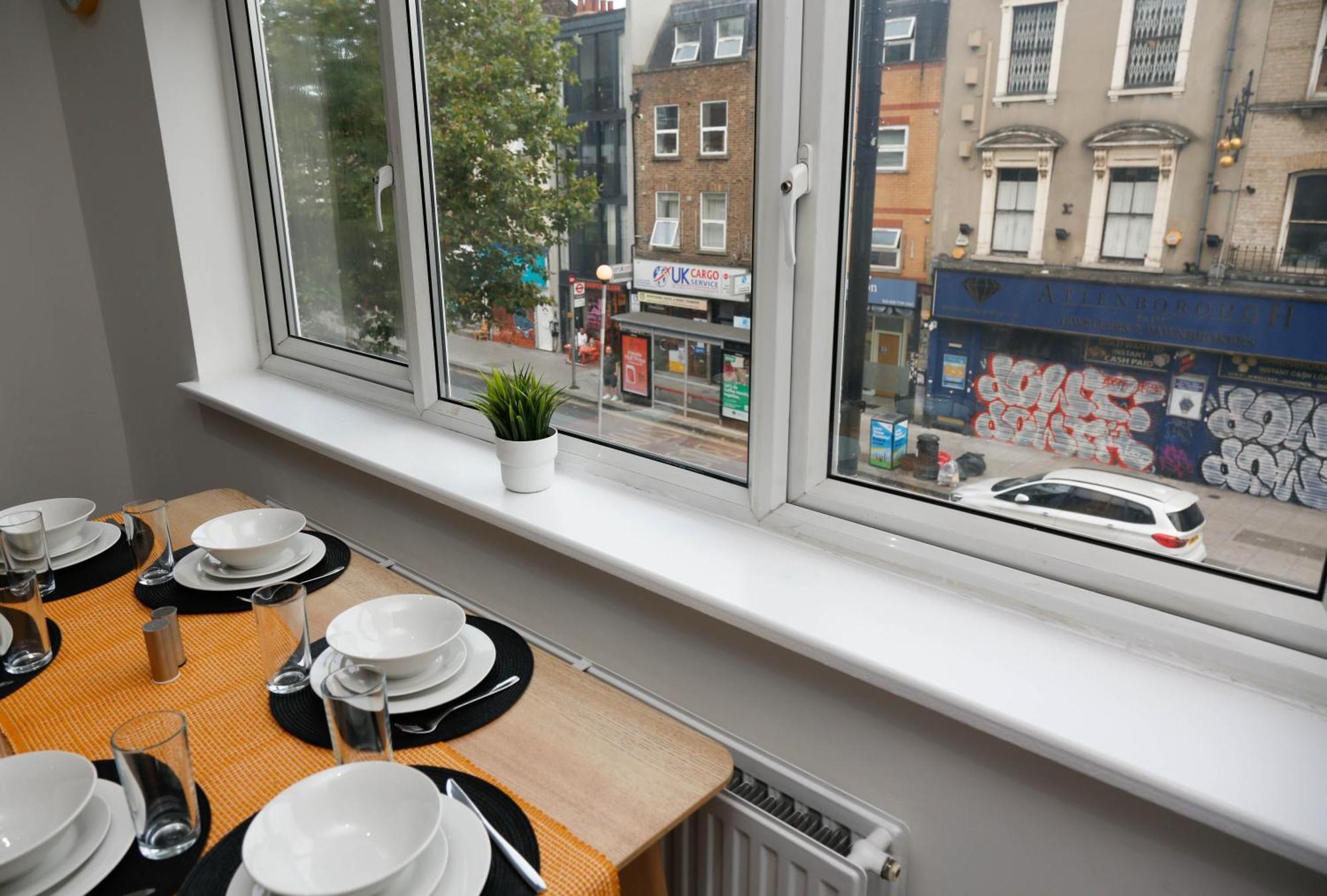 New Luxury Apartments In Central London Next To Shops, Cafes, Bars & Metro Dış mekan fotoğraf