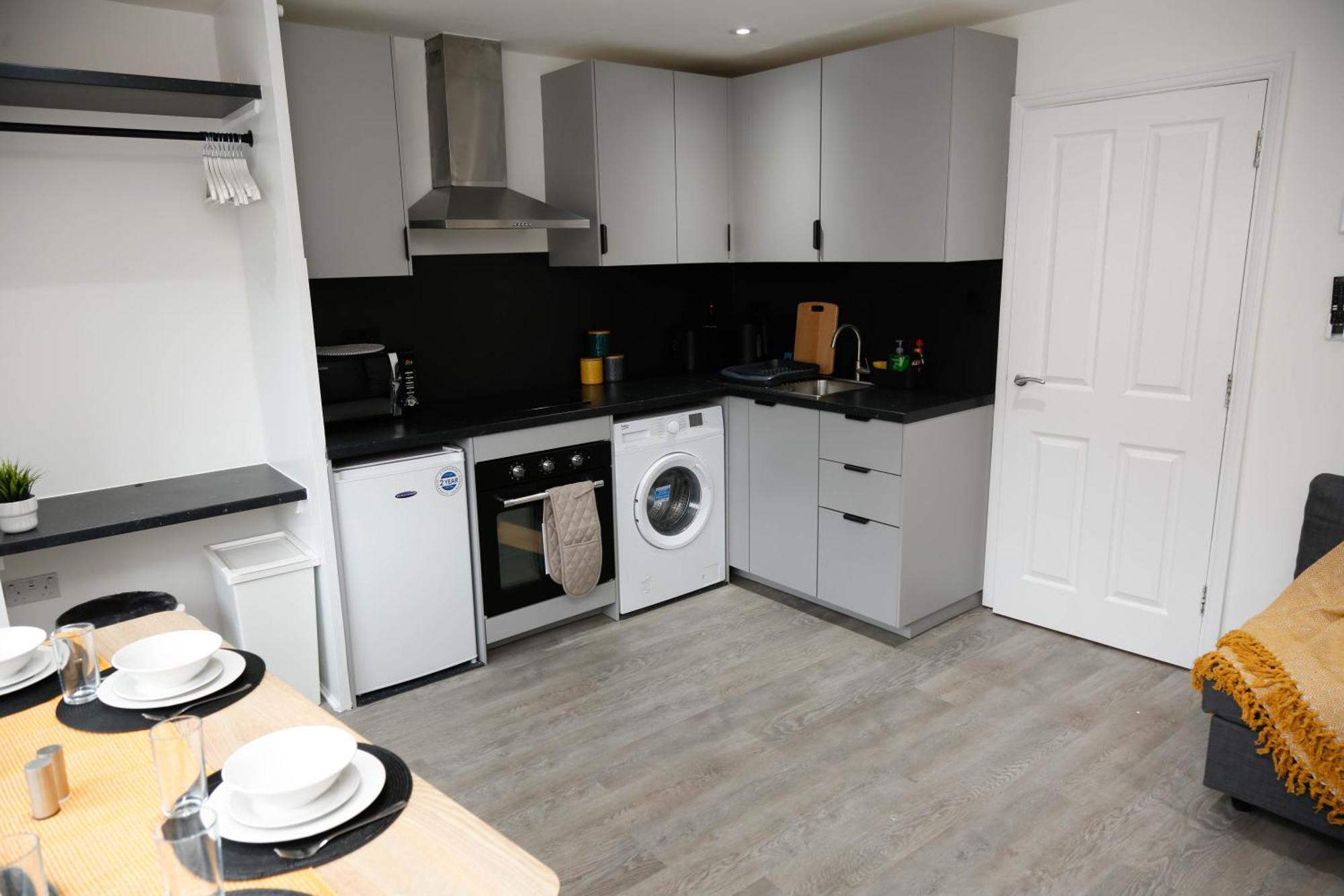 New Luxury Apartments In Central London Next To Shops, Cafes, Bars & Metro Dış mekan fotoğraf